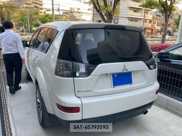 Mitsubishi OUTLANDER 2007-01 7223356-5