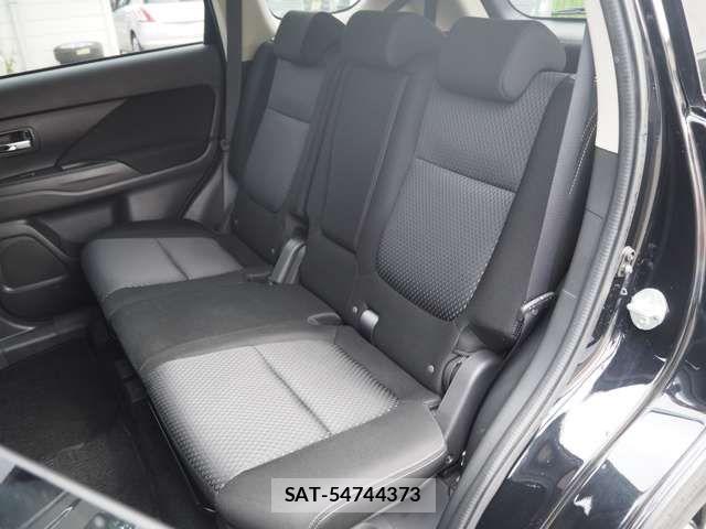 Mitsubishi OUTLANDER 2016-01 7329227-9