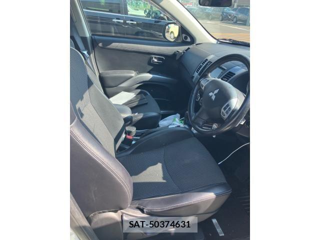 Mitsubishi OUTLANDER 2010-07 7456667-11