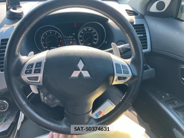Mitsubishi OUTLANDER 2010-07 7456667-14
