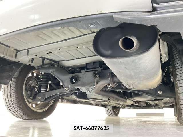 Mitsubishi OUTLANDER 2015-07 7456666-9