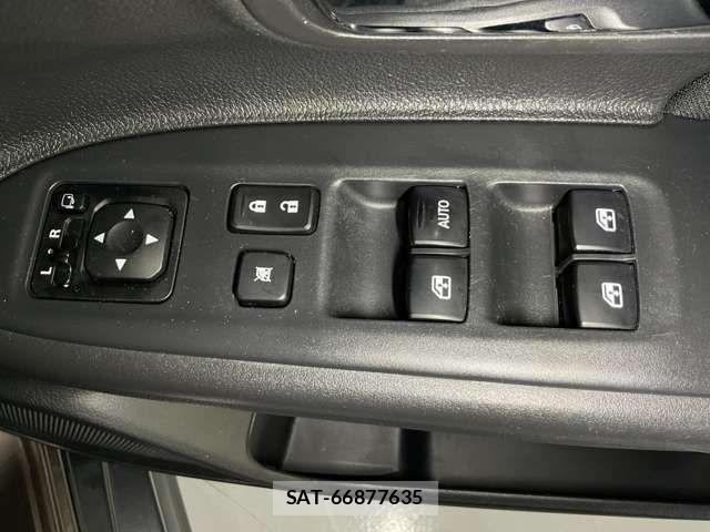 Mitsubishi OUTLANDER 2015-07 7456666-14