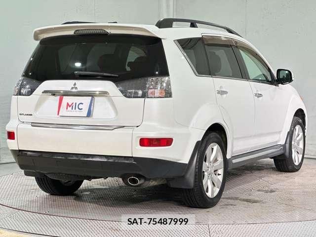 Mitsubishi OUTLANDER 2010-02 7502136-4