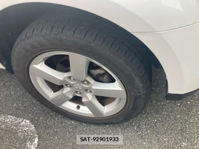 Mitsubishi OUTLANDER 2008-05 7619091-18