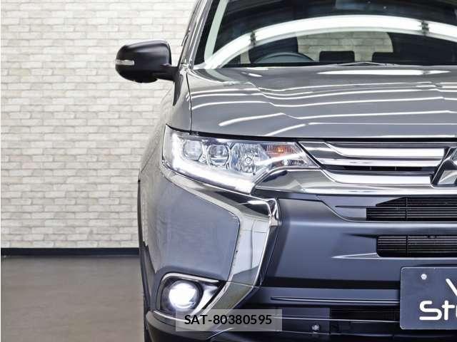 Mitsubishi OUTLANDER 2017-06 7619090-6