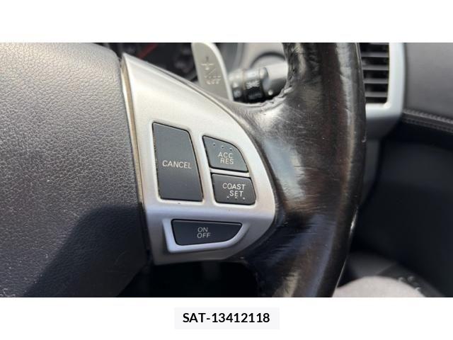 Mitsubishi OUTLANDER 2011-08 7726979-14