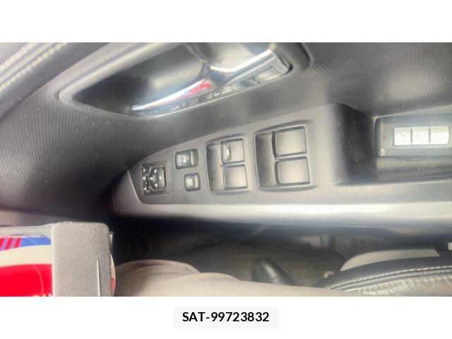 Mitsubishi OUTLANDER 2010-02 7726983-5