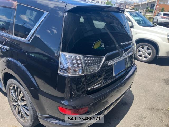 Mitsubishi OUTLANDER 2010-08 7726982-4
