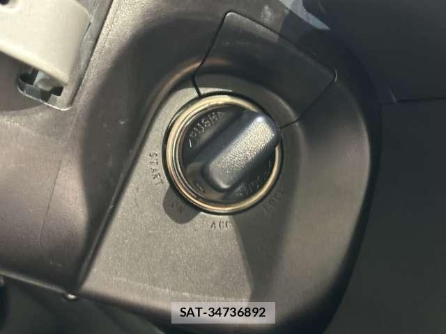 Mitsubishi OUTLANDER 2010-06 7788065-12
