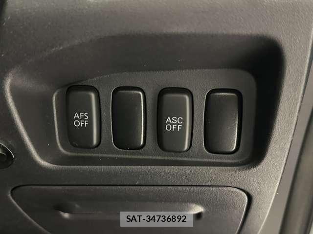 Mitsubishi OUTLANDER 2010-06 7788065-13