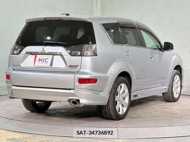 Mitsubishi OUTLANDER 2010-06 7788065-4