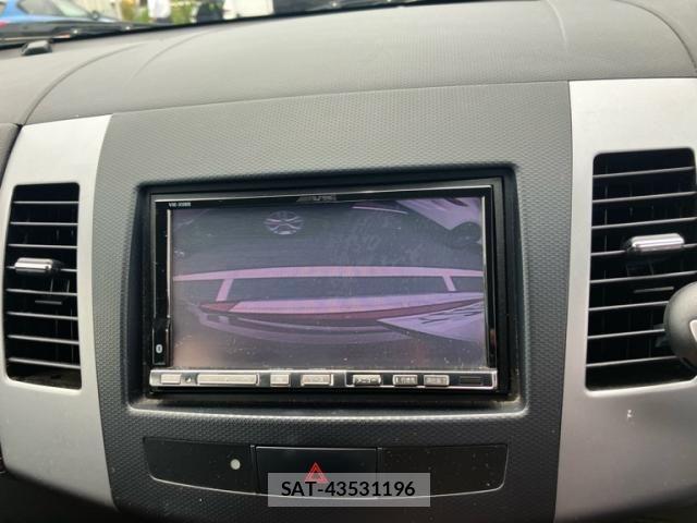 Mitsubishi OUTLANDER 2011-06 7878682-13