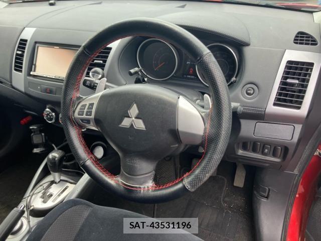 Mitsubishi OUTLANDER 2011-06 7878682-7