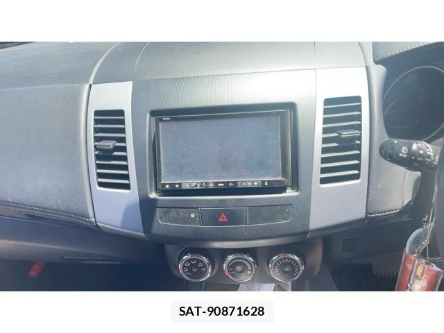 Mitsubishi OUTLANDER 2011-09 7878681-11