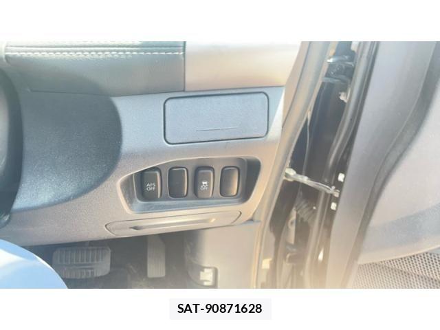 Mitsubishi OUTLANDER 2011-09 7878681-14