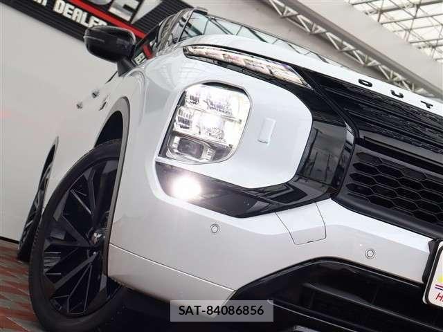 Mitsubishi OUTLANDER 2024-05 8037519-22
