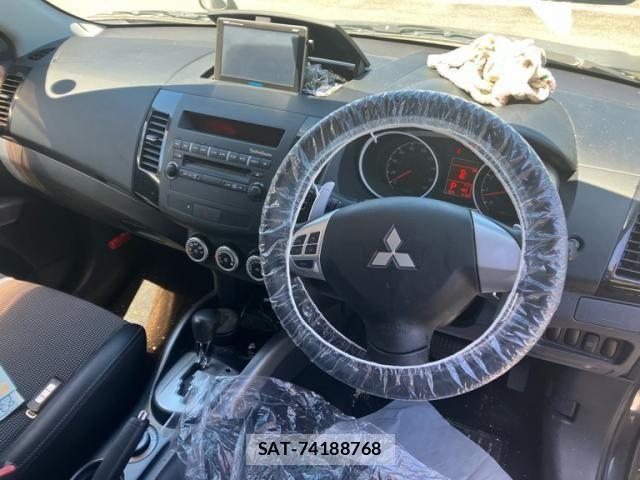 Mitsubishi OUTLANDER 2009-09 8037515-16
