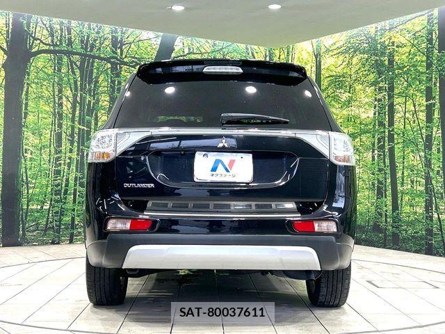 Mitsubishi OUTLANDER 2014-02 8101104-15
