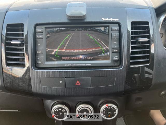 Mitsubishi OUTLANDER 2008-03 8131816-18