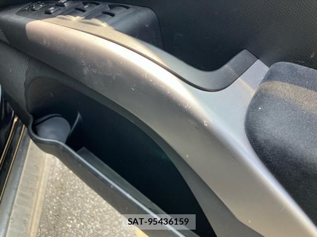 Mitsubishi OUTLANDER 2010-09 8209453-22