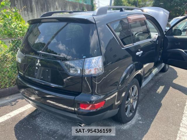 Mitsubishi OUTLANDER 2010-09 8209453-7