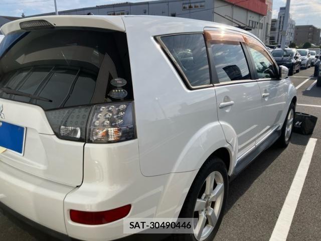 Mitsubishi OUTLANDER 2009-09 8231240-4