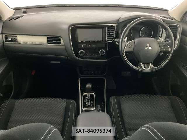 Mitsubishi OUTLANDER 2017-07 8246283-12