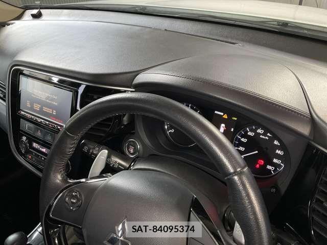Mitsubishi OUTLANDER 2017-07 8246283-15