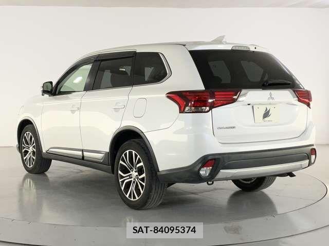 Mitsubishi OUTLANDER 2017-07 8246283-3
