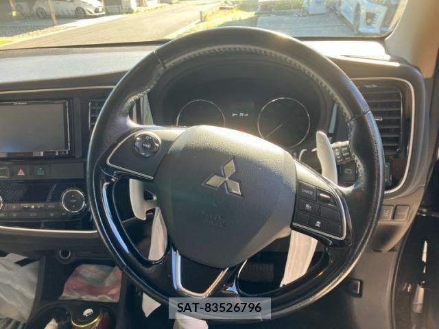 Mitsubishi OUTLANDER 2016-05 8316293-14