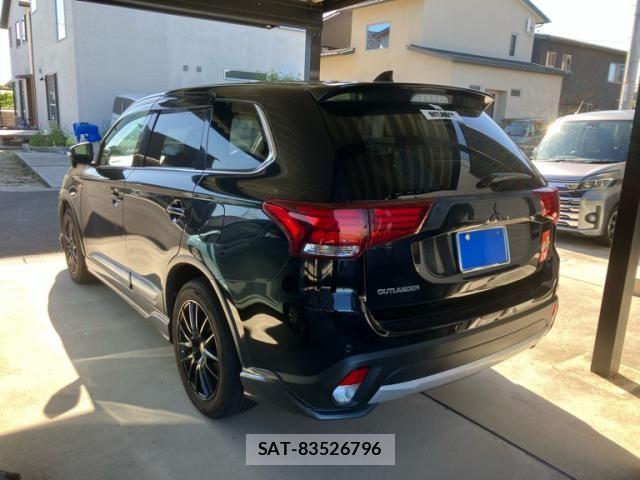 Mitsubishi OUTLANDER 2016-05 8316293-2