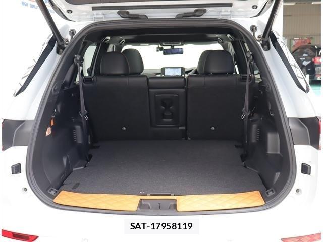 Mitsubishi OUTLANDER 2024-02 8316290-9
