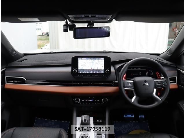 Mitsubishi OUTLANDER 2024-02 8316290-1