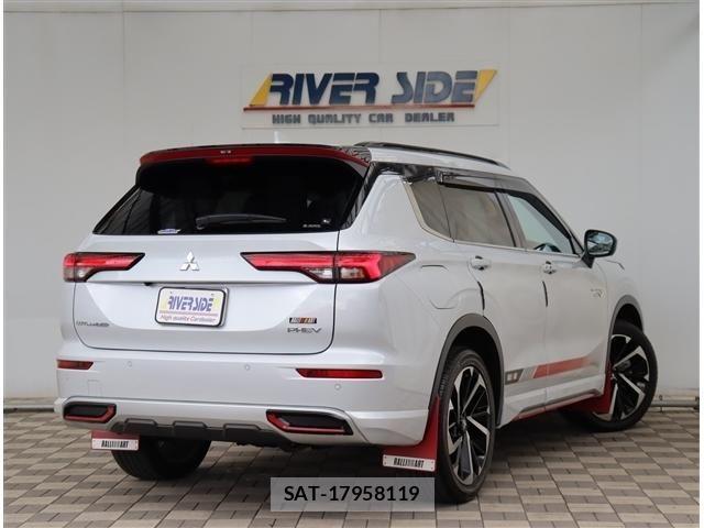 Mitsubishi OUTLANDER 2024-02 8316290-2