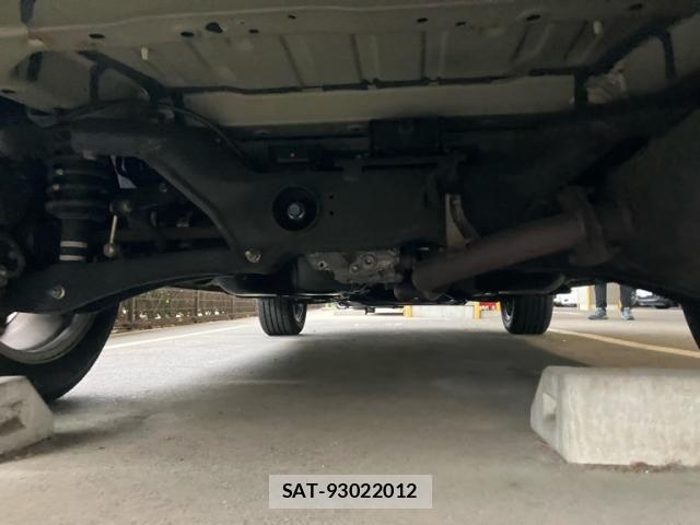 Mitsubishi OUTLANDER 2017-09 8355299-12