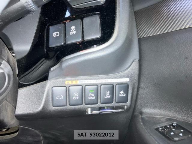 Mitsubishi OUTLANDER 2017-09 8355299-17