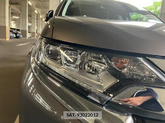 Mitsubishi OUTLANDER 2017-09 8355299-4