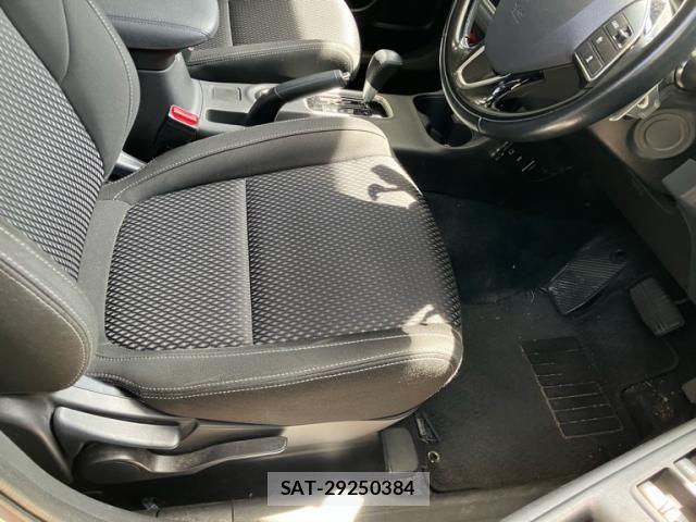 Mitsubishi OUTLANDER 2015-08 8368030-12