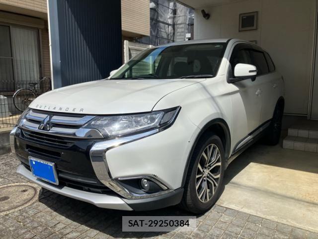 Mitsubishi OUTLANDER 2015-08 8368030-1