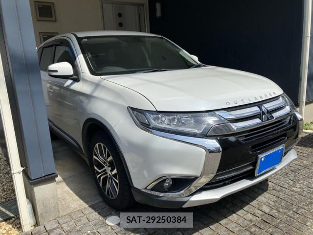 Mitsubishi OUTLANDER 2015-08 8368030-2