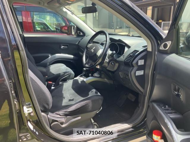 Mitsubishi OUTLANDER 2008-01 8368031-13