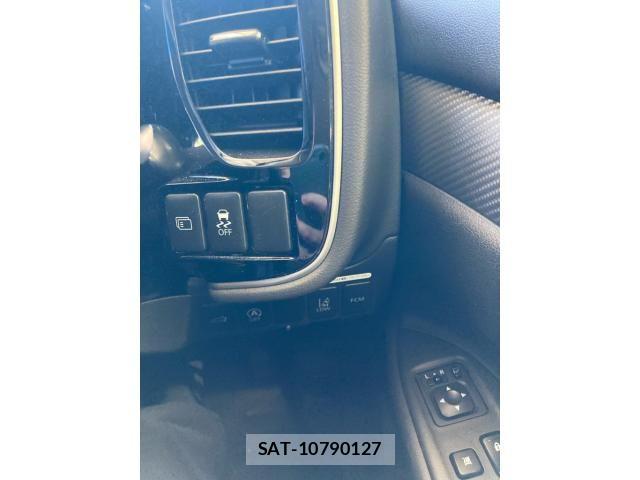 Mitsubishi OUTLANDER 2013-10 8372021-12