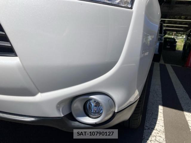 Mitsubishi OUTLANDER 2013-10 8372021-26