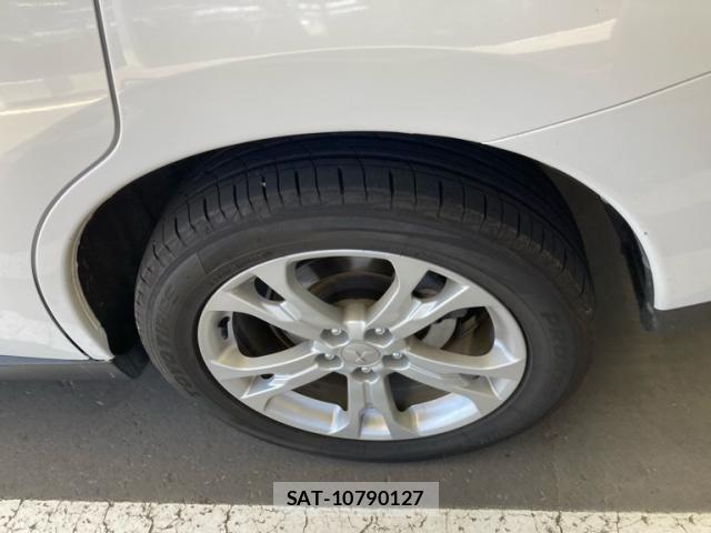 Mitsubishi OUTLANDER 2013-10 8372021-4