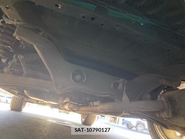 Mitsubishi OUTLANDER 2013-10 8372021-6