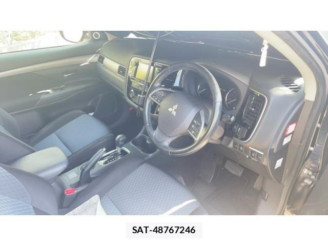 Mitsubishi OUTLANDER 2013-03 8414256-10