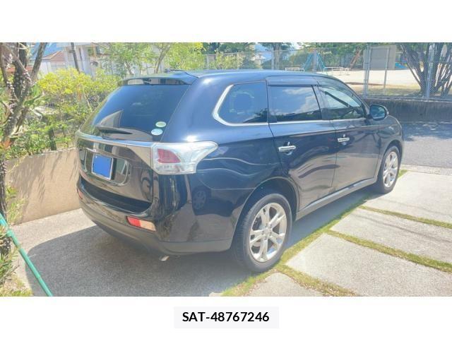 Mitsubishi OUTLANDER 2013-03 8414256-2