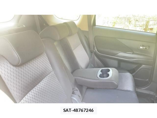 Mitsubishi OUTLANDER 2013-03 8414256-8