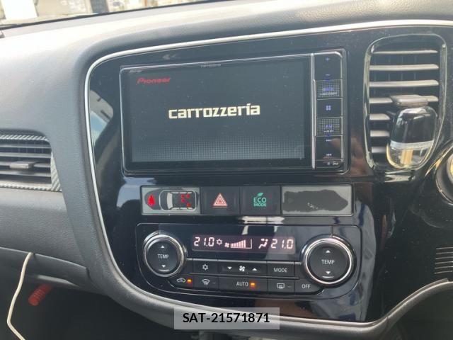 Mitsubishi OUTLANDER 2014-03 8414258-19