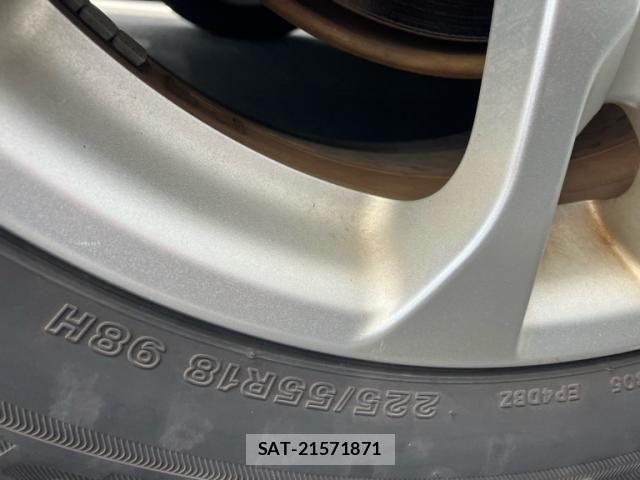 Mitsubishi OUTLANDER 2014-03 8414258-7